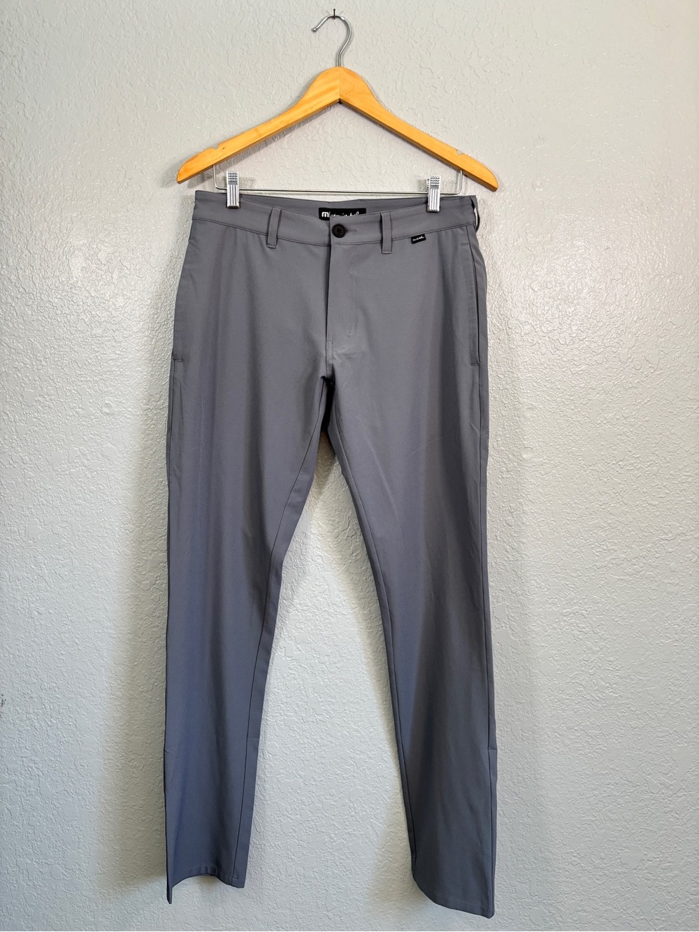 Travis Mathew Out Early Gray Pants Size 30x30 (B8)